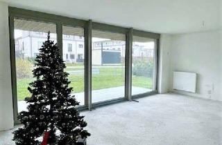 Haus kaufen in 85586 Poing, Weihnachtsbaum samt Reiheneckhaus sucht neue Familie