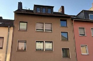 Haus kaufen in 53840 Troisdorf, Zentrumsnahes 4-Familienhaus als Anlageobjekt