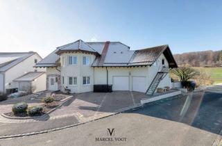 Haus kaufen in 72584 Hülben, Großes Familienhaus mit Premium-Ausstattung und Vermietungsoption