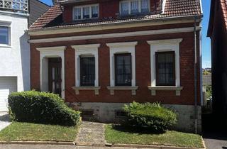 Einfamilienhaus kaufen in 66557 Illingen, Rarität - Einfamilienhaus mit Bauplatz in zentraler, ruhiger Lage , provisionsfrei