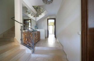 Haus mieten in 14193 Grunewald, Architektenhaus - 3-fach Verglasung-Wärmepumpe-Photovoltaik mit Speicher-Alarmanlage u.v.m.