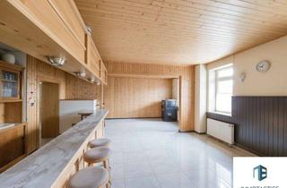 Haus kaufen in 55596 Waldböckelheim, Solides Wohnhaus mit ehemaliger Gaststätte, Innenhof & Gestaltungsspielraum in Waldböckelheim