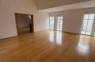 Wohnung mieten in Paulusplatz, 67549 Worms, Großzügige Altbauwohnung im alten Stadtkern mit Balkon