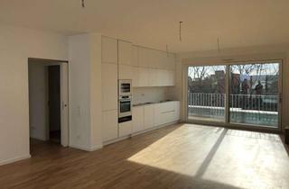 Penthouse mieten in 13086 Weißensee, Penthouse-Wohnung mit Blick über Berlin