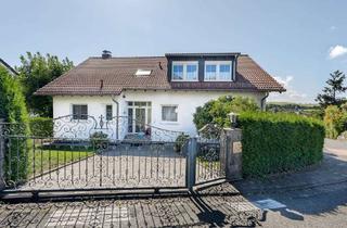 Haus kaufen in 61279 Grävenwiesbach, Top gepflegtes Familiendomizil in beliebter Lage mit viel Platz auf 3 Ebenen, Garten und Garage
