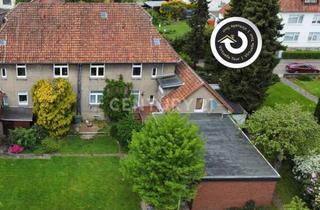 Haus kaufen in 31655 Stadthagen, + Leerstehend: Zweifamilienhaus mit großem Grundstück als Kapitalanlage