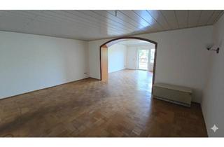 Wohnung kaufen in 53797 Lohmar, Lohmar - 4 Zimmer Erdgeschosswohnung in Lohmar mit Garten in Lohmar Birk