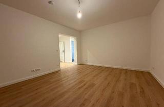 Haus kaufen in 44379 Dortmund, Dortmund - Sanierte 3-Zimmer Wohnung mit Balkon in schöner Lage