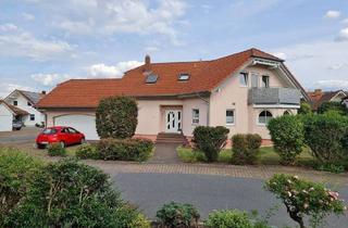 Haus kaufen in 74731 Walldürn, Walldürn - Repräsentatives Anwesen mit Einliegerbüro und viel Platz in ruhiger, naturnaher Lage