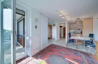 Wohnung kaufen in 88709 Meersburg, Wohnen am Naturparadies! Modernisierte 2-Zimmer-Wohnung mit Terrasse und Blick über den Weiher