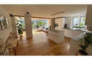 Wohnung kaufen in Steinäcker, 70619 Riedenberg, Wintergarten Traum im Hochparterre mit Garten und Garage