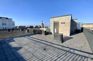 Wohnung mieten in 40213 Altstadt, Dachterrassen-Wohnung mit Blick über Düsseldorf im Andreas Quartier mit EBK und TG-Plätzen