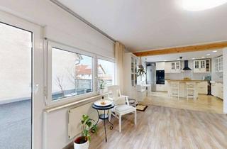 Haus kaufen in 73061 Ebersbach, Vielseitiges Zweifamilienhaus mit Terrasse, Dachterrasse und Garten in Bünzwangen
