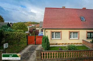 Doppelhaushälfte kaufen in 14929 Treuenbrietzen, Charmante Doppelhaushälfte mit Pool und Garten wartet auf neue Bewohner !