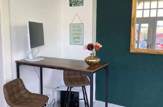 Gewerbeimmobilie mieten in Dohnser Weg 10, 31061 Alfeld, Gewerbefläche mit Parkplätzen vor der Tür im Villa Stil