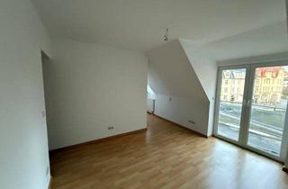 Wohnung mieten in Prof.-Dr.-Friedrich-Schneider-Straße, 07973 Greiz, Schöne, kleine 2-Raum-Dachgeschoss-Wohnung mit Balkon in Greiz (WE18)