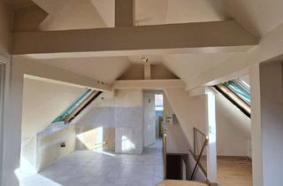 Wohnung kaufen in 75175 Pforzheim, 2,5-Zimmer-Maisonettewohnung im DG in Pfhm-Nordstadt