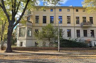 Wohnung kaufen in 14469 Nauener Vorstadt, Altbaucharme in Bestlage von Potsdam! 3-Zi Wohnung am Neuen Garten - Inklusive Stellplatz!