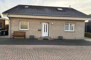 Einfamilienhaus kaufen in Goethestraße 22, 41569 Rommerskirchen, Freistehendes Einfamilienhaus mit Grossem Garten in ruhiger Strasse