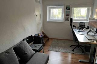 Wohnung kaufen in 70191 Nord, Charmante 3-Zimmer-Altbauwohnung im Zwischengeschoss mit separater Einheit – modernisiert.