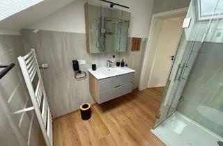 Wohnung mieten in 53721 Siegburg, Moderne Dachgeschosswohnung mit Blick auf den Michaelsberg