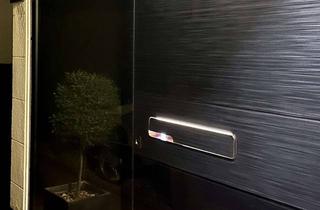 Wohnung mieten in 53721 Siegburg, Moderne Dachgeschosswohnung mit Blick auf den Michaelsberg