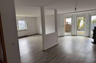 Wohnung mieten in Herderstraße, 35075 Gladenbach, 3-Zimmer Wohnung in Gladenbach mit Garage und Garten