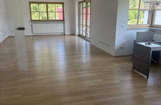 Wohnung mieten in 87662 Osterzell, Helle 3-Zimmer Wohnung mit Balkon in Osterzell