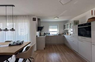 Wohnung mieten in Am Aspenbächle XX, 74564 Crailsheim, Neuwertige Wohnung mit drei Zimmern sowie Balkon und EBK in Crailsheim