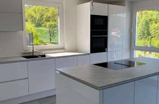 Wohnung mieten in Friedhofstraße 25, 71287 Weissach, Elegante 4-Zimmer-Wohnung im 2. OG mit Balkon in Weissach