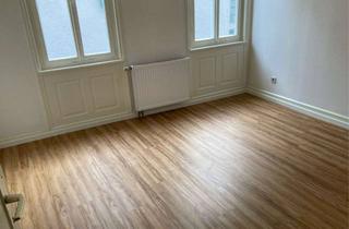 Wohnung mieten in 73728 Esslingen, UPDATE NACH TEILRENOVIERUNG - Lichtdurchflutete Altbauwohnung mit Flair im Herzen von Esslingen a.N.