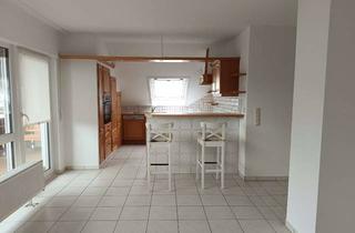 Wohnung mieten in Taunusstr. 18, 63853 Mömlingen, Helle 3,5-Zimmer Dachgeschosswohnung mit Balkon in Mömlingen