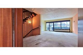 Haus kaufen in 42899 Lüttringhausen, Großzügiges Reihenmittelhaus mit Einliegerwohnung, Garage und Stellplatz in Remscheid Lüttringhausen