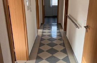 Wohnung kaufen in 87748 Fellheim, Fellheim - Schöne 4 Zimmer OG Wohnung - mit 2 Balkone, Garage, Garten