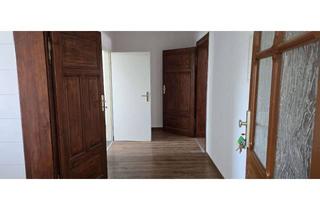 Wohnung kaufen in 02826 Innenstadt, Gemütliche 2,5-Zimmer-Wohnung in zentraler Lage in Görlitz – Renoviert zu verkaufen