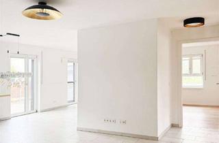 Wohnung kaufen in 91413 Neustadt, Zeitgemäßer Wohnluxus: Exklusive Gartenwohnung mit 4 Zimmern und Tiefgarage!