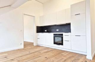 Wohnung kaufen in Borsteler Chaussee 177, 22453 Groß Borstel, Neubau-Dachgeschosswohnung in charmantem Bestandshaus