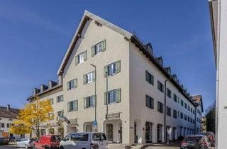 Wohnung kaufen in 83607 Holzkirchen, Luxus sanierte 4-Zi-Wohnung, hochwertige EBK, TG-Stellplatz, ca. 140m2, Holzkirchen
