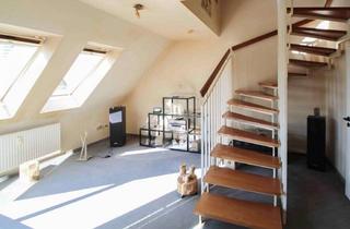 Wohnung kaufen in 24119 Kronshagen, Charmante Maisonette-Wohnung mit Tiefgaragenstellplatz in Kronshagen