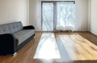 Wohnung kaufen in 88400 Biberach, Sonnige 2,5-Zimmer-Wohnung am Stadtrand von Biberach