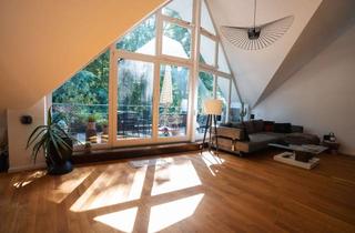 Penthouse kaufen in 22397 Lemsahl-Mellingstedt, Exklusive Penthouse-Galeriewohnung mit eigenem Aufzug – 3 Balkone, hohe Decken & Blick ins Grüne