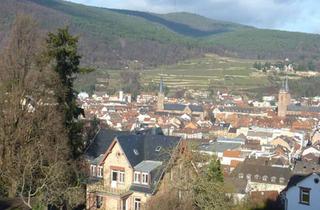 Wohnung mieten in Maxburgstr., 67434 Neustadt, Panorama-Blick über Neustadt: 1,5 Zimmer-Wohnung mit EBK, Loggia und Tiefgarage
