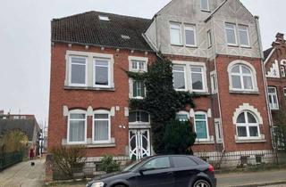Wohnung mieten in Woldsenstraße 100, 25813 Husum, 3,0-Zimmer-Wohnung, Woldsenstr. 100, 1.OG re.! Bitte bewerben Sie sich online !
