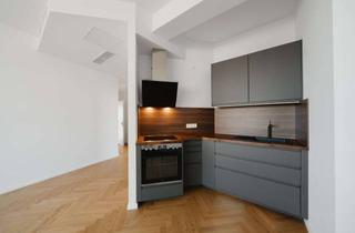 Wohnung mieten in Torstraße 37, 10119 Prenzlauer Berg, Stilvolles Wohnen über den Dächern von Berlin-Mitte: Traumhafte Dachgeschosswohnung mit Charme