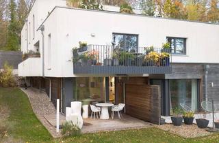 Wohnung mieten in 24149 Neumühlen-Dietrichsdorf, Moderne, hochwertig ausgestattete Wohnung mit Süd-West-Terrasse und Bootsteg