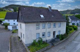 Haus kaufen in 59846 Sundern, / Schnäppchenpreis: Ihr Generationenhaus zum Gestalten - ideal für Handwerker!