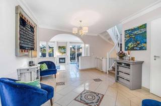 Villa kaufen in 22175 Bramfeld, Willkommen in eleganter Villa in Bramfeld