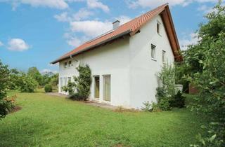 Haus kaufen in 78737 Fluorn-Winzeln, Gepflegtes 2-Familienhaus mit 5 Stellplätzen und großem Garten