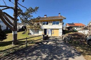 Einfamilienhaus kaufen in 88316 Isny, Rustikales Einfamilienhaus mit Garage in Argen, Teilort von Großholzleute - ideal für Bastler und Ha