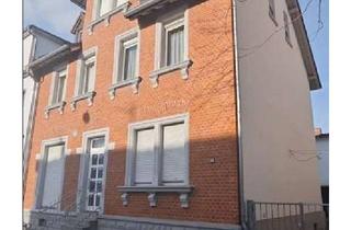 Haus kaufen in Darmstädter Landstr. 88, 65462 Ginsheim-Gustavsburg, Kapitalanlage mit 4 Wohnungen und 1 Geschäftseinheit voll vermietet